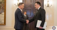 პოლონეთში საქართველოს ელჩმა პოლონეთის პრეზიდენტს რწმუნებათა სიგელები გადასცა