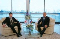 გიორგი გახარია აზერბაიჯანის მილი მეჯლისის თავმჯდომარეს ოგტაი ასადოვს და ახლადდანიშნულ პრემიერ-მინისტრს ალი ასადოვს შეხვდა