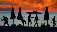 „kommersant“(რუსეთი): რუსებს საქართველოში სტუმრობა მოსწონთ; ტურისტულმა ნაკადმა ყველა რეკორდი მოხსნა 