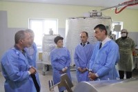 პრემიერ-მინისტრი მთავრობის წევრებთან ერთად კოოპერატივს - "რაჭის ნატურალური პროდუქტები" ესტუმრა, რომელიც 11 მეწარმეს აერთიანებს