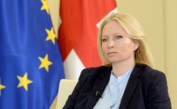 ნათია თურნავა წყალტუბოს პროექტზე: გულდასაწყვეტია, რომ ავტორიტეტული არასამთავრობო ორგანიზაციები უკრიტიკოდ იმეორებენ პოლიტიკური ოპონენტების ნარატივს ნათია თურნავა წყალტუბოს პროექტზე: გულდასაწყვეტია, რომ ავტორიტეტული არასამთავრობო ორგანიზაციები უკრიტიკოდ იმეორებენ პოლიტიკური ოპონენტების ნარატივს