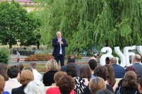 ელგუჯა გოცირიძემ ტყიბულისა და თერჯოლის სკოლების 32 წარჩინებულ კურსდამთავრებულს, რომლებიც სტუდენტები არიან სტიპენდიები დაუნიშნა