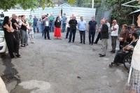 ლადო კახაძე ასათიანის ქუჩის მოსახლეობას შეხვდა