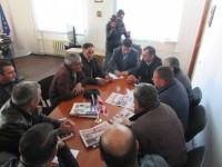 ნინოწმინდის გამგებელმა თავის წარმომადგენლებთან სამუშაო შეხვედრა გამართა 