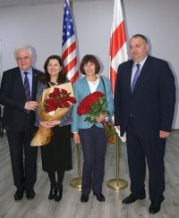 გენადი მარგველაშვილმა და ელისაბედ რუდმა ათასწლეულის გამოწვევის ფონდის მიერ რეაბილიტირებული ქუთაისის N17 საჯარო სკოლა დაათვალიერეს