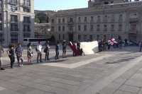 "ru.1in.am"(სომხეთი): ქართველი ნაციონალისტები სომხების წინააღმდეგ; რა არის თბილისში გამართული საპროტესტო აქციის მიზეზი?