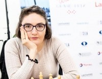 საქართველოს მოჭადრაკეთა ნაკრების ლიდერმა ნანა ძაგნიძემ გამარჯვება ამირან გამყრელიძეს და ექიმებს მიუძღვნა