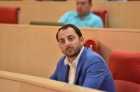 ირაკლი მეზურნიშვილი: მოქალაქეებს, რომელთაც ვალები ჩამოეწერათ, შესაძლებლობა აქვთ, ოფიციალურად მიიღონ ხელფასი, რაც ნიშნავს, რომ ჩრდილოვანი ეკონომიკიდან გამოვდივართ