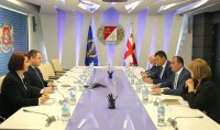 დიმიტრი ქუმსიშვილი აზიის განვითარების ბანკის აღმასრულებელ დირექტორს შეხვდა