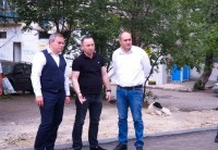 საკრებულოს დეპუტატმა ლევან დავითაშვილმა ისნის რაიონში მიმდინარე საგზაო სამუშაოები დაათვალიერა
