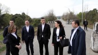 პრემიერ-მინისტრი ენგურის ხიდთან შსს-ს განსაკუთრებულ დავალებათა დეპარტამენტის ბაზაზე იმყოფებოდა