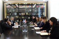 ლევან დავითაშვილი საბერძნეთის რესპუბლიკის ელჩს საქართველოში დიმიტრის კარაბალის შეხვდა ლევან დავითაშვილი საბერძნეთის რესპუბლიკის ელჩს საქართველოში დიმიტრის კარაბალის შეხვდა