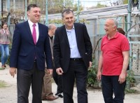 სოზარ სუბარმა გარდაბნის მუნიციპალიტეტში დევნილი ოჯახებისთვის შესყიდული სახლები მოინახულა