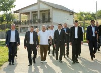 „ქართული ოცნების“ ლიდერებმა ხატისოფელში, სამაცივრე მეურნეობა დაათვალიერეს