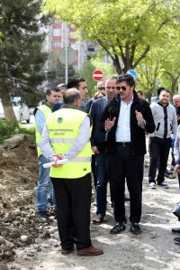 თბილისის მერი პეტრიწის ქუჩაზე მიმდინარე სარეაბილიტაციო სამუშაოებს გაეცნო 