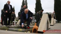  ლევან იზორიამ დაღუპული მეომრების ხსოვნას პატივი მიაგო