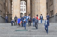 ირაკლი კობახიძემ პარლამენტის წევრებთან ერთად 9 აპრილს დაღუპულთა მემორიალი ყვავილებით შეამკო