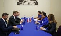 საქართველოს პრეზიდენტი   ჩეხეთის საგარეო საქმეთა მინისტრს ტომაშ პეტრჟიჩეკის შეხვდა