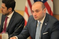 პრემიერ-მინისტრი აშშ-ის საექსპერტო და ბიზნესწრეების წარმომადგენლებს ქვეყანაში არსებულ საინვესტიციო შესაძლებლობებსა და აშშ-თან სტრატეგიული პარტნიორობის განვითარებაზე ესაუბრა