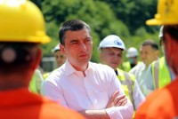 გიორგი გახარია რიკოთის საუღელტეხილო გზის მოდერნიზების პროექტზე: ეს გზა დიდ ეკონომიკურ შემოსავლებს მოუტანს რეგიონს, ქვეყანას და ამ რეგიონში მცხოვრებლებს, ყველაფერს გავაკეთებთ, რომ მომავალ წლებში აქ კიდევ უფრო მეტი ქართველი დასაქმდეს