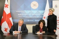 დევნილთა სამინისტროსა და ჟვანიას სახელობის სკოლას შორის მემორანდუმი გაფორმდა