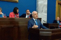 პარლამენტში საგარეო საქმეთა მინისტრის მოვალეობის შემსრულებელს, დავით ზალკალიანს მოუსმინეს