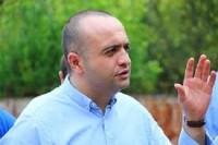 შალვა კიკნაველიძე ვახტანგ რობაქიძის მხრიდან მის მიმართ გაჟღერებულ ბრალდებებს პასუხობს