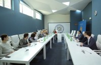 ფინანსთა მინისტრის მოადგილე ლაშა ხუციშვილი ამერიკის სავაჭრო პალატის წევრი კომპანიების წარმომადგენლებს შეხვდა