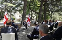 ლევან დავითაშვილი: სოფლის მეურნეობის ანტიკრიზისული გეგმით გათვალისწინებული სიკეთეების შესახებ ინფორმაცია თითოეულ ფერმერამდე უნდა მივიტანოთ