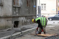 კახეთის გზატკეცილზე ავარიული საცხოვრებელი სახლის გამაგრება-გაძლიერების სამუშაოები მიმდინარეობს