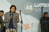სალომე ზურაბიშვილი თბილისის მოსახლეობას შეხვდა