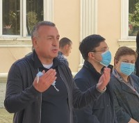  გოჩა ენუქიძე ქალაქ ონში მოსახლეობას შეხვდა