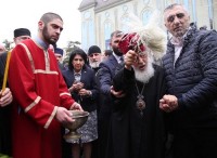 ​საქართველოს პრეზიდენტი ილია მეორესთან ერთან 9 აპრილის მემორიალთან მივიდა და დაღუპულთა ხსოვნას პატივი მიაგო
