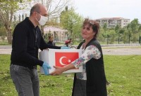 ფოცხოეწერსა და მესტიის მუნიციპალიტეტში მცხოვრებ დევნილებს სასურსათო პროდუქტი გადაეცათ