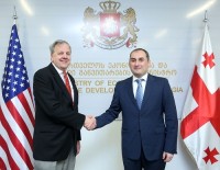 დიმიტრი ქუმსიშვილი იან კელის შეხვდა