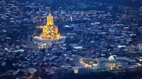 "kommersant": საქართველოში საახალწლოდ წამსვლელ ტურისტთა რაოდენობა 29%-ით გაიზარდა