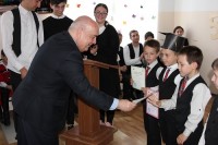 ვახტანგ ყოლბაია აფხაზეთის №11 საჯარო სკოლაში ილია ვეკუას დაბადებიდან 111-ე იუბილესთან დაკავშირებულ საღამოს დაესწრო