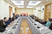 ირაკლი კობახიძე კონრად ადენაუერის ფონდის სტიპენდიანტ სტუდენტებს შეხვდა