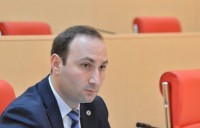 იურიდიული კომიტეტის ხელმძღვანელის თანამდებობაზე ანრი ოხანაშვილი წარადგინეს