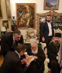 ბიძინა ივანიშვილმა კათოლიკოს-პატრიარქს შობის დღესასწაული მიულოცა