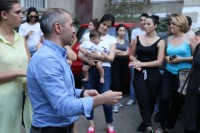 „ქართული ოცნების“ საბურთალოს მაჟორიტარობის კანდიდატი ავთანდილ ცინცაძე ამომრჩევლებს ხვდება