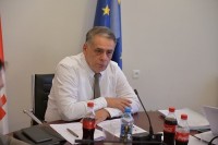 დარგობრივი ეკონომიკის კომიტეტმა მომხმარებელთა ინტერესების საზოგადოებრივი დამცველის ანგარიში მოისმინა 