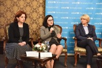 სოფო კილაძემ მუნიციპალიტეტებთან სოციალური პოლიტიკისა და ბავშვთა დაცვის თემაზე გამართულ სამუშაო შეხვედრაზე დეცენტრალიზაციის მნიშვნელობაზე ისაუბრა
