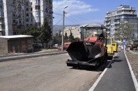 ნუცუბიძის IV მიკრორაიონში საგზაო სამუშაოები მიმდინარეობს 