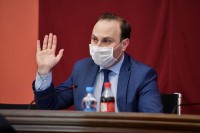 იურიდიულ საკითხთა კომიტეტმა პირბადის ტარების წესის სავალდებულობასთან დაკავშირებულ საკანონმდებლო ცვლილებებს მხარი დაუჭირა