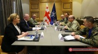 ლევან იზორია ნატოს სამხედრო კომიტეტის თავმჯდომარეს შეხვდა