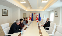 პრემიერმა კომაროვის სკოლის  იმ მოსწავლეებს უმასპინძლა, რომლებიც სწავლას აშშ-ის წამყვან უნივერსიტეტებში განაგრძობენ