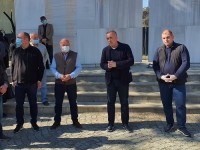 გოჩა ენუქიძემ მორიგი შეხვედრა ლენტეხში, ჩიხარეშის თემის სოფლების - ჩიხარეშის, ახალშენის, მარგვიშის, მახაშის, მელეს, ნაცულის, შკედისა და ღობის მოსახლეობასთან გამართა