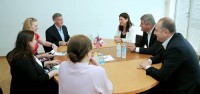 "ქართულმა ოცნებამ“ აშშ-ის საელჩოს წარმომადგენლებს წინასაარჩევნო გარემოს შესახებ მიაწოდა ინფორმაცია