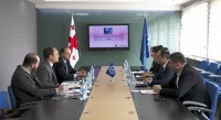 ფინნასთა სამინისტროს საგამოძიებო სამსახურის თანამშრომლები აშშ-ს საელჩოს წარმომადგენლებს შეხვდნენ